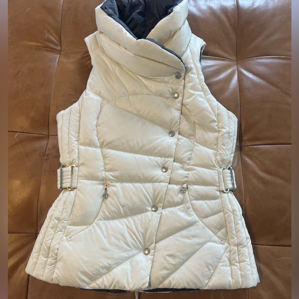Lululemon Excellent Condition!  Lululemon Get Down Vest